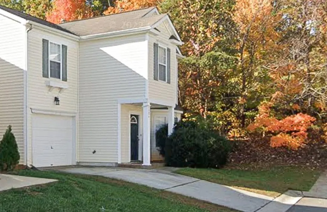 Exquisite E Charlotte House-1