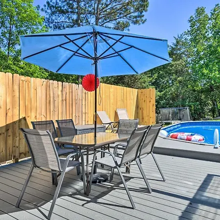 Beautiful Charlotte Home With Pool And Hot Tub!-3