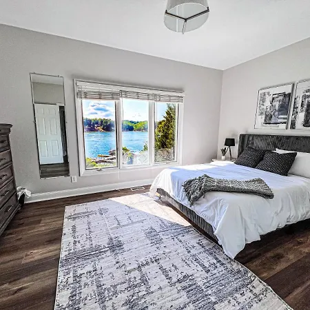Modern Luxury Lakefront Oasis With Private Pool & Sunsets-2
